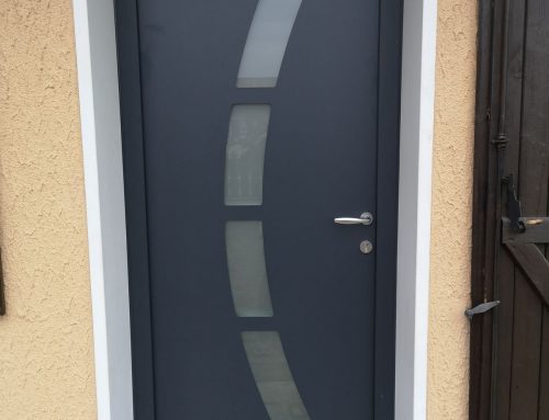 Porte d’entrée en aluminium à Bourg-en-Bresse
